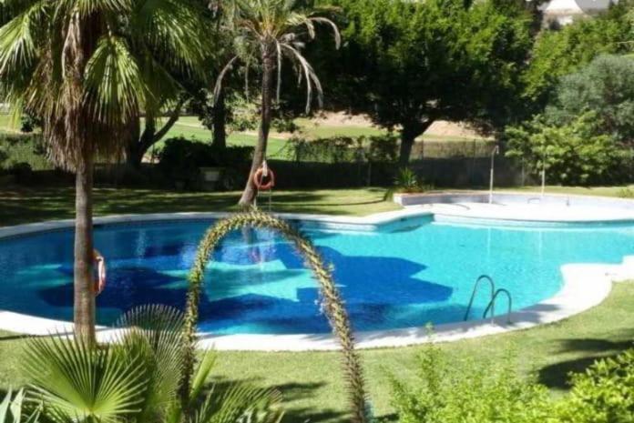 בנאלמדנה Calido Apartamento Con Gran Terraza Y Vistas A 600 Metros Del Mar מראה חיצוני תמונה